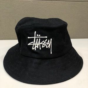 Stussy Classic Logo Black Bucket Hat